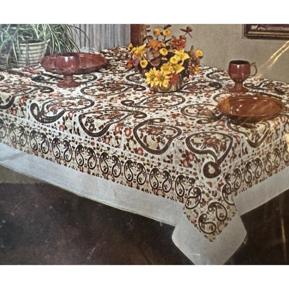 Tastemaker Stevens Terry Tablecloth 60x90 Vintage Paisley‎ Earth Brown NWT - Picture 2 of 7